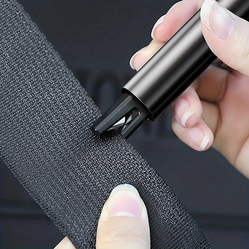 2-in-1 Emergency Car Escape Tool